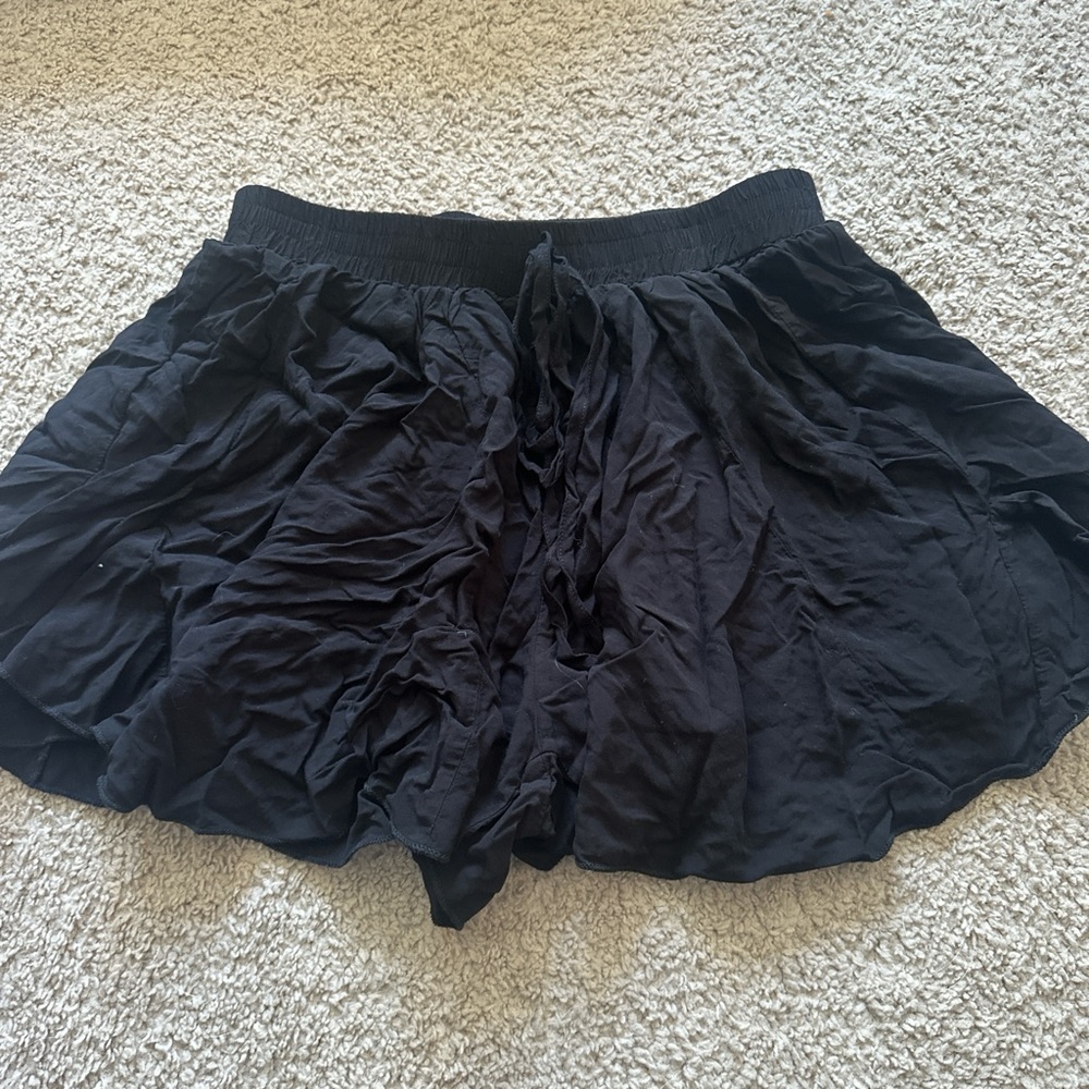 Cupshe Flowy Shorts